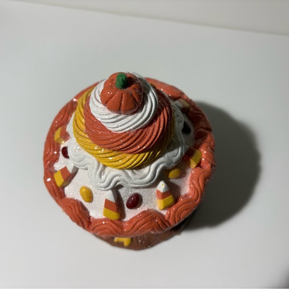 2 Pc Valerie Parr Hill Handmade Illuminated Fall Harvest Cupcake House Cottages - Picture 13 of 16